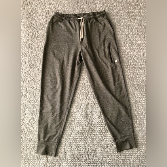Vuori Sunday Performance Jogger - Picture 1 of 6